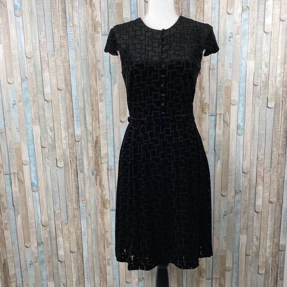 Issa London 4 Black Textured Puzzle Velvet Dress